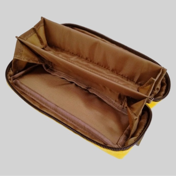 Pokemon PACO-TRAY Pencil Case Big Capa Pikachu Character Pen Pouch Yellow - Picture 2 of 5